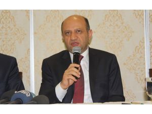 Bakan Fikri Işık Belediye Başkanlarıyla Bir Araya Geldi