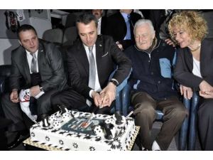 Koca Çınar 88 Yaşında