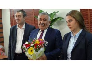 Siirt Belediyesinde Devir Teslim Töreni
