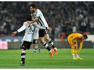Kartal Uçuyor