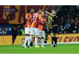 Yüksek Tansiyonla Başladı