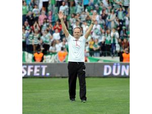Bursaspor Yeni Teknik Direktörüyle İlk Galibiyetini Aldı