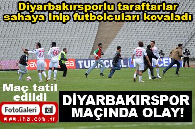 Diyarbakırspor taraftarları sahaya indi 