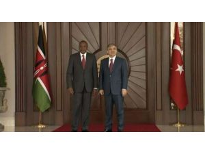 Köşk’te Bir Kenyalı