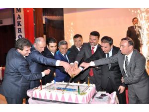 Makro Ailesi Motivasyon Toplantısında Bir Araya Geldi