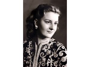 Sultan Abdülmecid Hanın Torununun Kızı Fevziye Sultan Toprağa Verildi