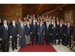 Başbakan Erdoğan’a Afyon Mermerinden Yapılan Tablo Hediye Edildi