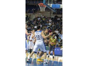 Fenerbahçe Efes’i Potaya Gömdü