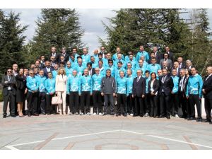 Cumhurbaşkanı Gül, 50. Cumhurbaşkanlığı Bisiklet Turu Tanıtımında Pedal Çevirdi