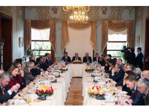 Kadir Topbaştan, Başkonsoloslara: “Oy Verecek Olsaydınız Beni Tercih Ederdiniz