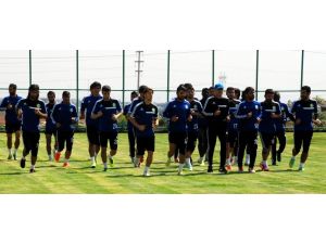 Şanlıurfaspor Yağmur Altında Çalıştı