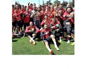 Şampiyon Kikboksçu Galatasarayı Ziyaret Etti