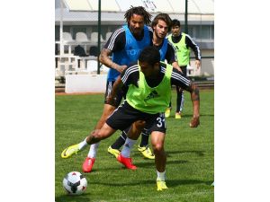 Beşiktaş, Fenerbahçe Maçının Hazırlıklarını Sürdürüyor