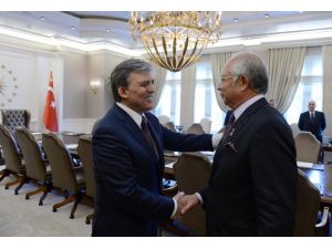 Malezya Başbakanı Köşk’e Çıktı