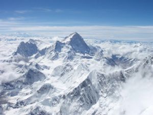 Everest Faciasında Ölü Sayısı Artıyor