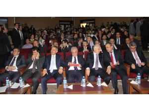 Etü’de, “Son 10 Yılda Türkiye’de Para Ve Sermaye Piyasalarındaki Gelişmeler” Paneli