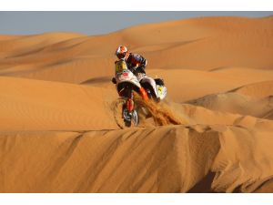 Spormoto Dakar Türk Takımı, Abu Dabi Çöllerini Başarıyla Geçti
