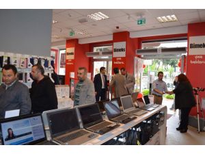 Bimeks 126. Mağazasını Manisada Açtı