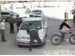 Kadın Sürücü Kızarsa...