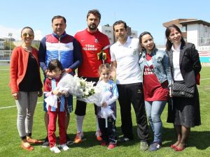 23 Nisan Öncesi Trabzonspor’da ‘Neşe’li İdman
