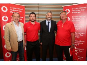 Uluslararası Vodafone Kupası’nda Genç Yıldızlar Sahada