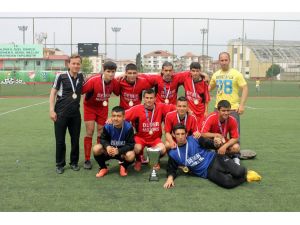 Özellerde Türkiye Şampiyonu İzmir Hasan Tahsin Spor Kulübü Oldu