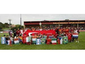 Galatasaray’da 23 Nisan Sevinci