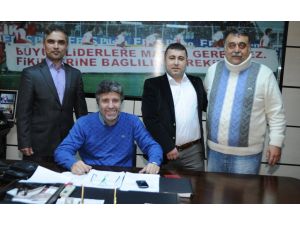 İş Adamı Katardan Samsunspora Jest