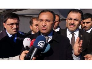 Bozdağ: Baştan Sona Siyasi