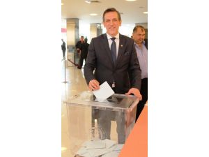 Bursaya Tekstil Mükemmeliyet Merkezi Kuruluyor