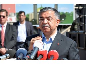 Milli Savunma Bakanı İsmet Yılmaz: