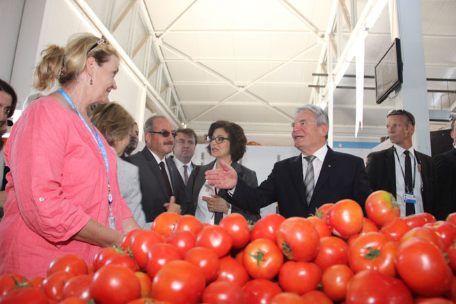 Alman Cumhurbaşkanı Joachim Gauck, Suriye Çadır Kentinde