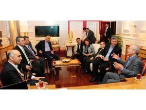 Belediye Başkanlarıyla Bir Araya Geldi