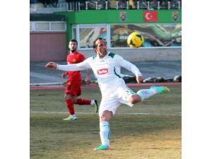 Takım Tarihine Geçti