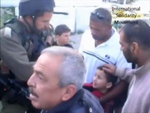 İsrail Askerlerinden Çocuğa Gözaltı