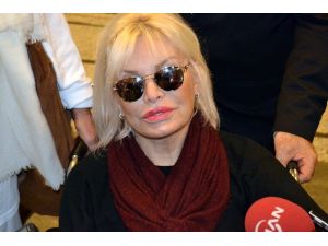 Süperstar Tekerlekli Sandalya İle Döndü