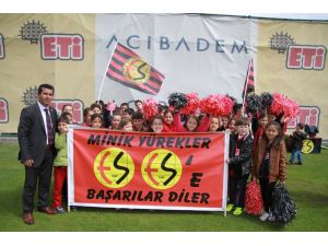Eskişehirspordan Irkçılığa Hayır