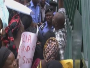 Kadınlar Meclis’e Yürüdü