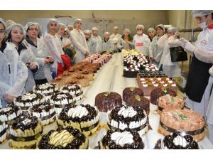 Avrupalı Öğrenciler Seyidoğlu Fabrikasını Ziyaret Etti