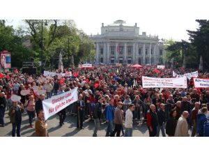 1 Mayıs Şölen Havasında Geçti