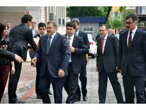 Barajlarımız Dolu, Elektrik İthal Etmeye Gerek Yok