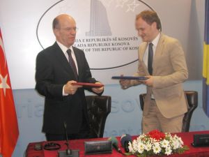 Türkiye İle Kosova Arasında İkili İstihdam Anlaşması İmzalandı