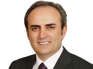 Mahir Ünal Nişanlandı