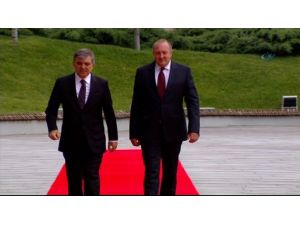 Gürcü Mevkidaşı Tarafından Resmi Törenle Karşılandı