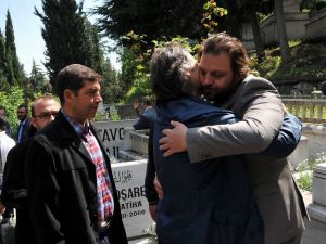 Bursasporun Efsane Başkanına Kabri Başında Anma