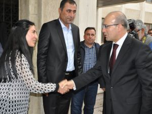 Bakan Şimşek’ten Bdp’li Belediye Eşbaşkanlarına Ziyaret