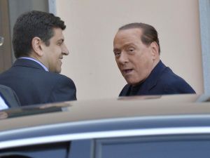 Berlusconi Sosyal Hizmete Başladı