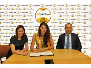 Vakıfbank, Kruijf’i Transfer Etti