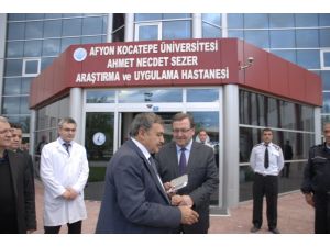 Orman Ve Su İşleri Bakanı Prof. Dr. Veysel Eroğlu Ak Parti Kampını Değerlendirerek: