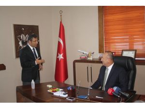 Ab Bakanı Çavuşoğlu: Halk Kimi Seçeceğini Biliyor